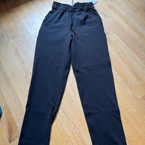 Lululemon stretch high rise 7/8 pants - Picture 4 of 5